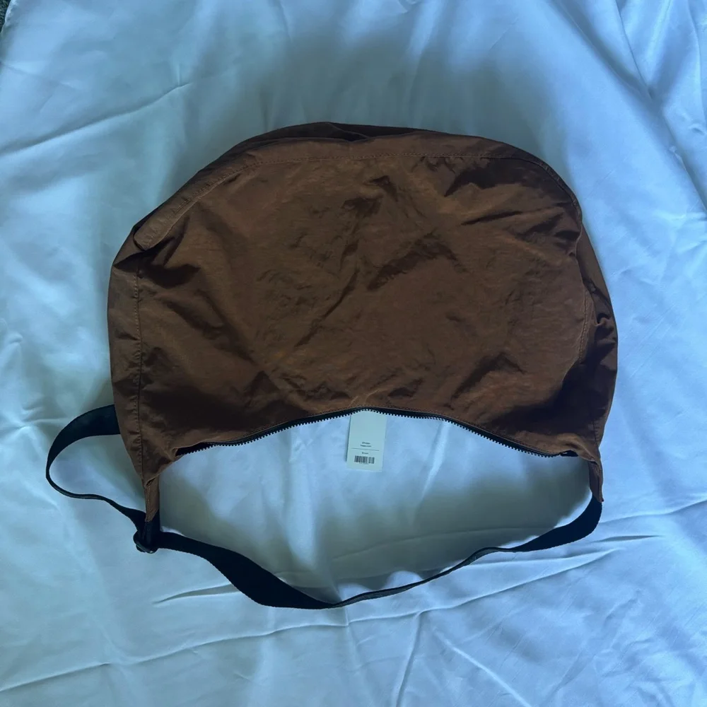 Baggu Crescent Large Brown Bag - Picture 6 of 8